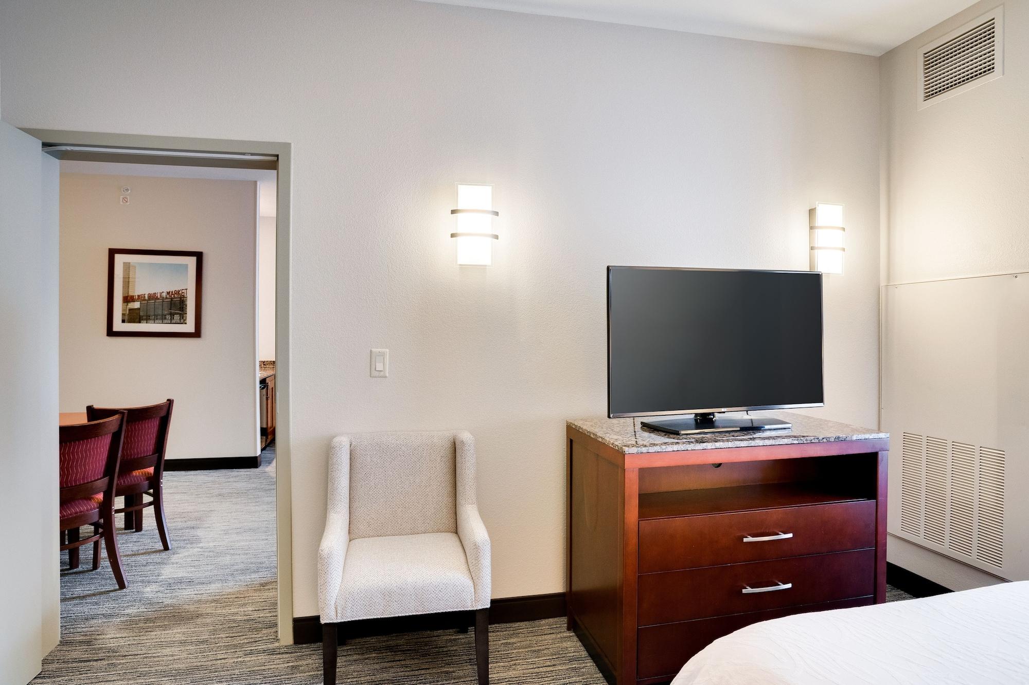 Hilton Garden Inn Milwaukee Airport Ngoại thất bức ảnh