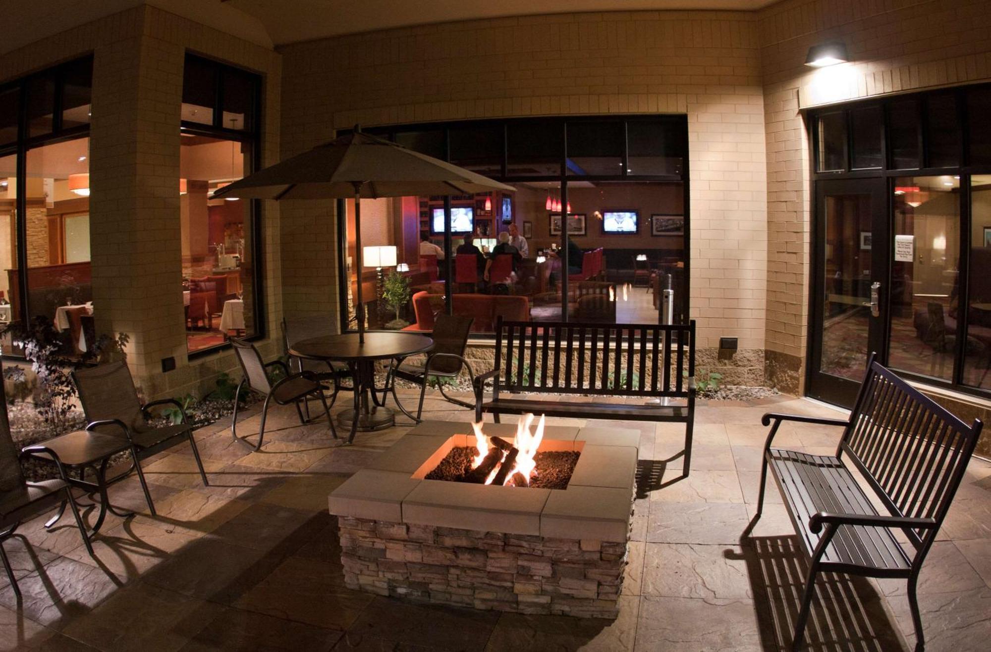 Hilton Garden Inn Milwaukee Airport Ngoại thất bức ảnh