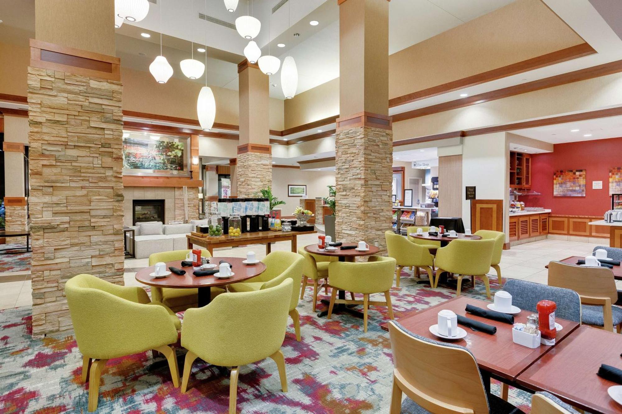 Hilton Garden Inn Milwaukee Airport Ngoại thất bức ảnh